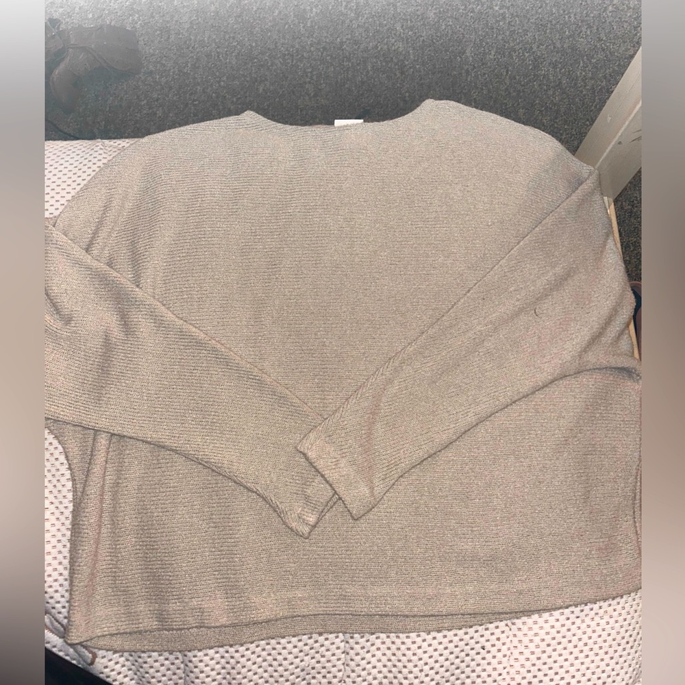 H&M long sleeve top